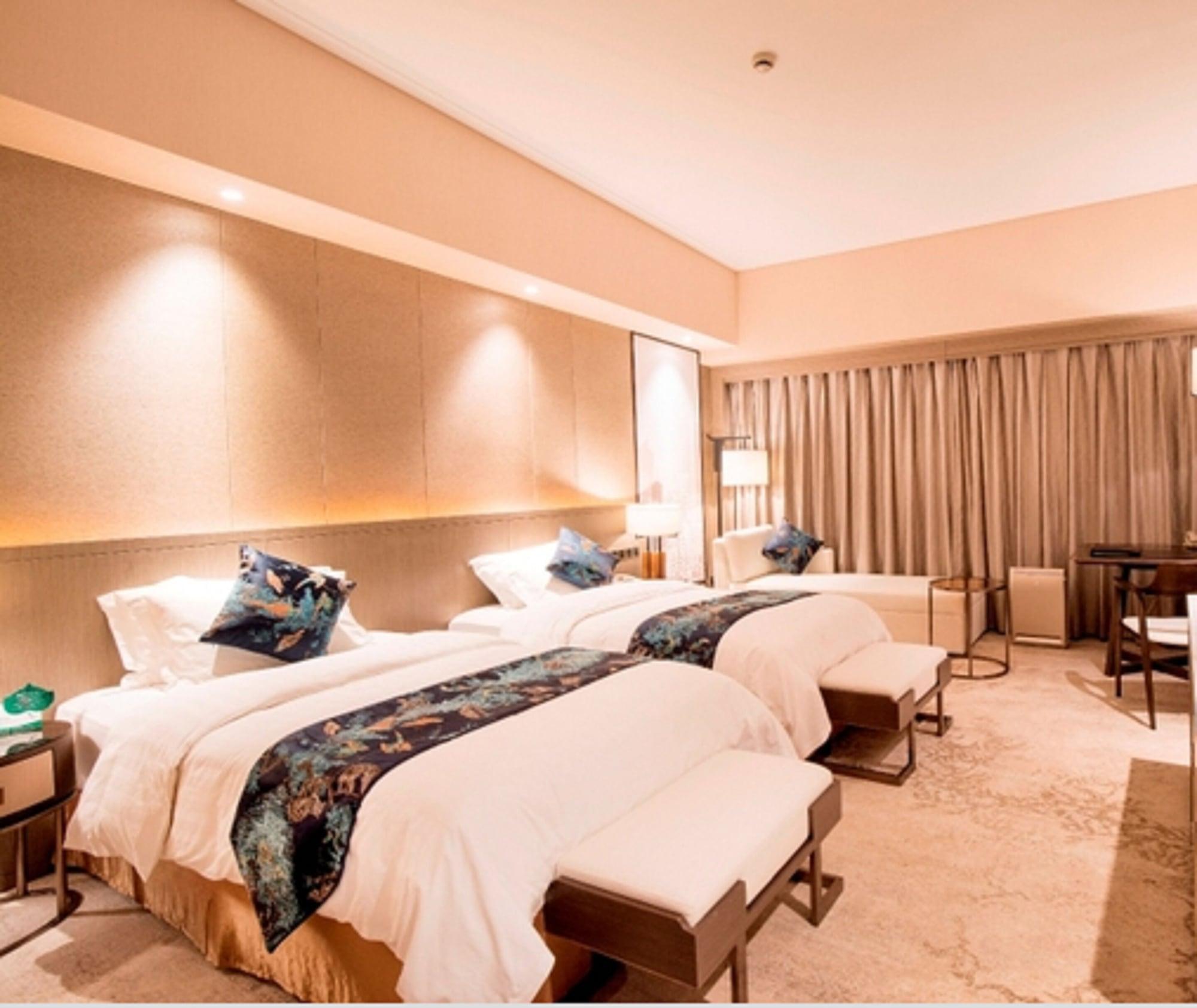 Jin Jiang Pine City Hotel Shanghai Exterior photo