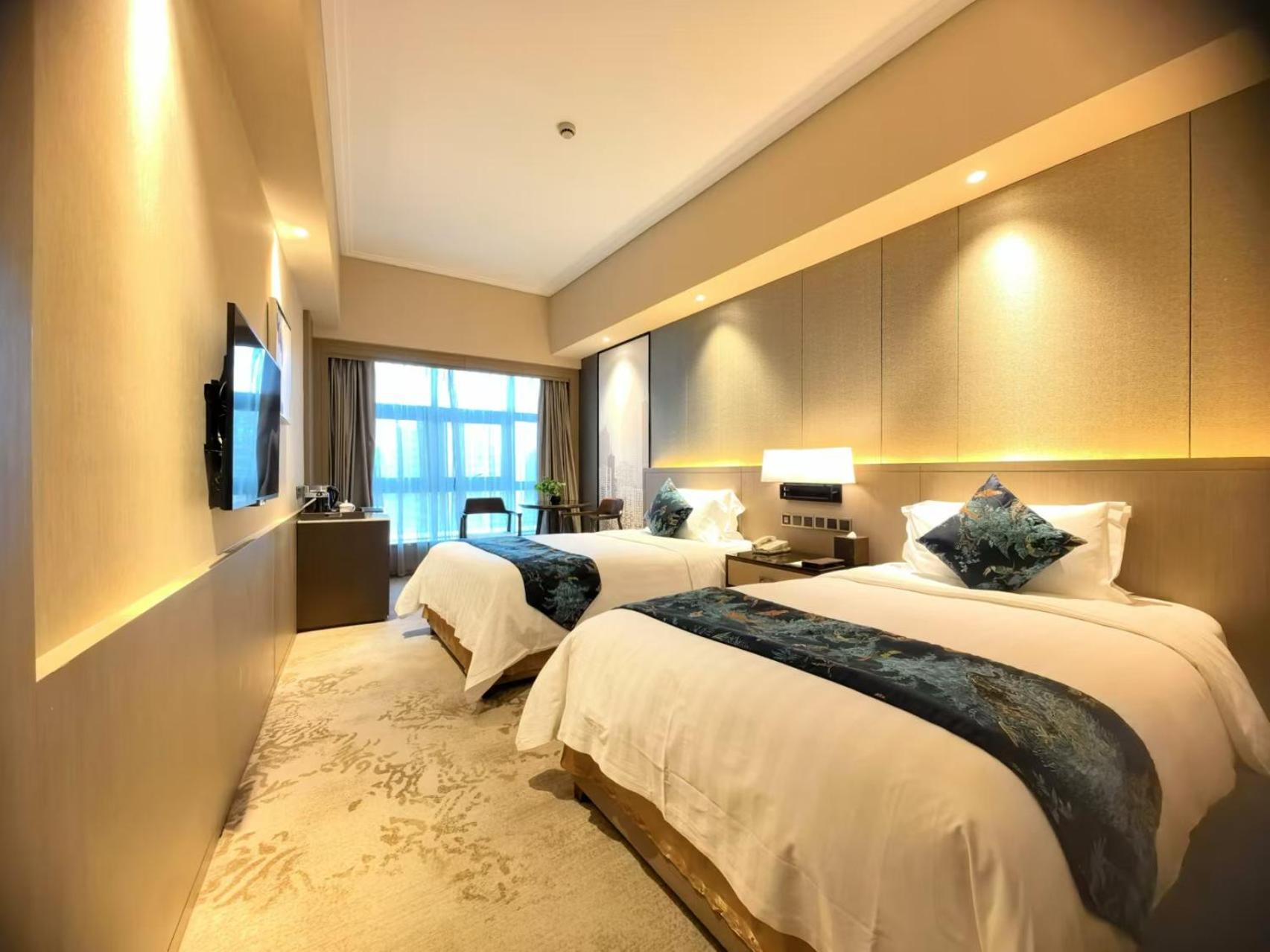 Jin Jiang Pine City Hotel Shanghai Exterior photo