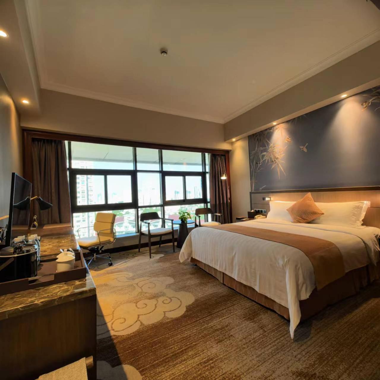 Jin Jiang Pine City Hotel Shanghai Exterior photo