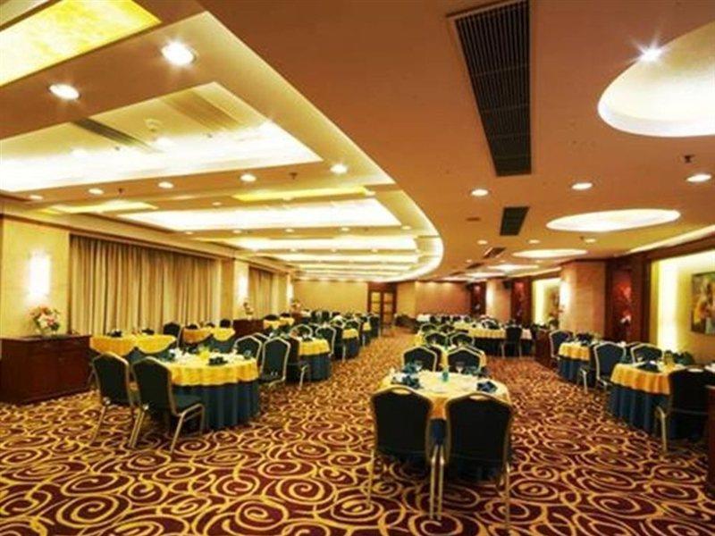 Jin Jiang Pine City Hotel Shanghai Exterior photo