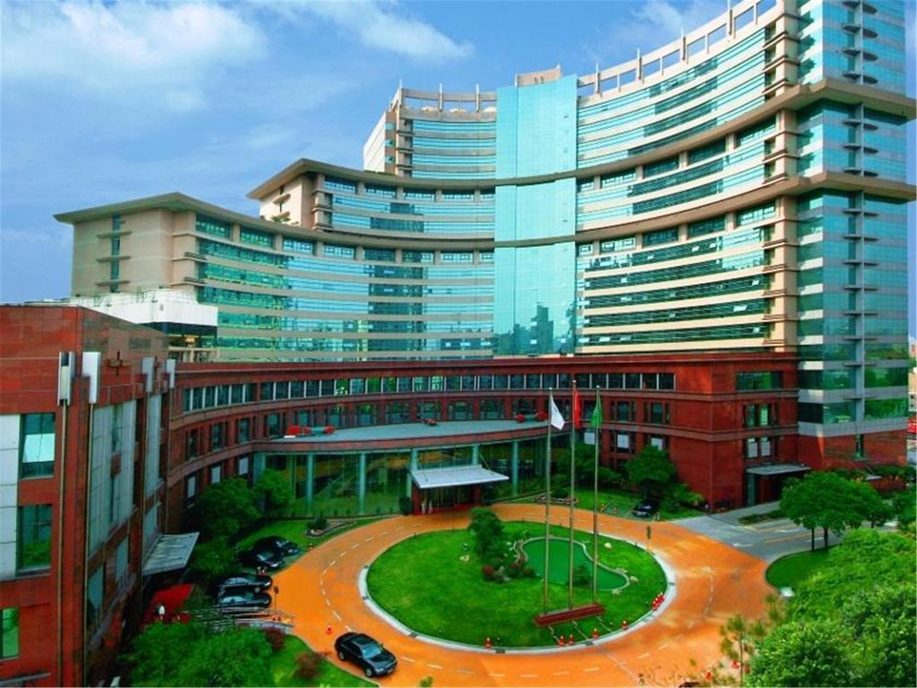 Jin Jiang Pine City Hotel Shanghai Exterior photo