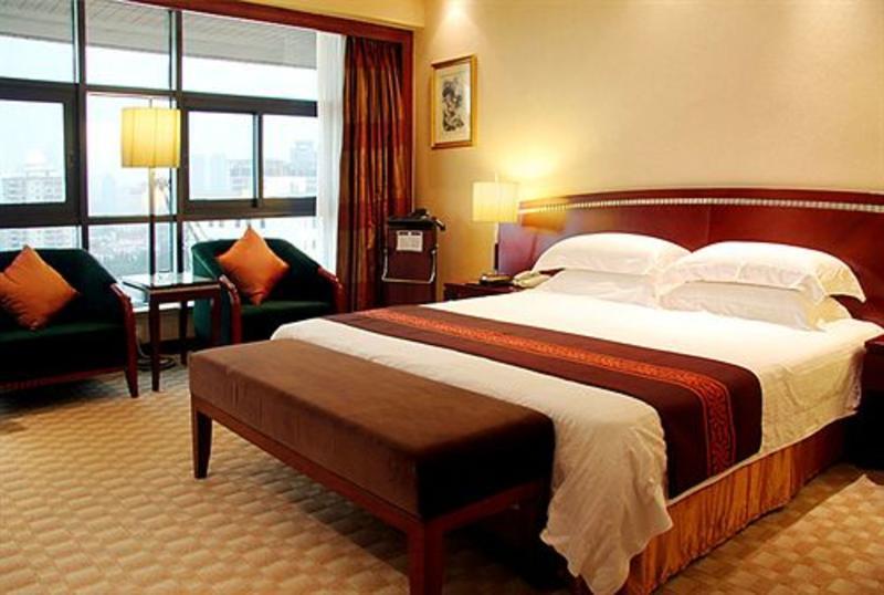 Jin Jiang Pine City Hotel Shanghai Exterior photo